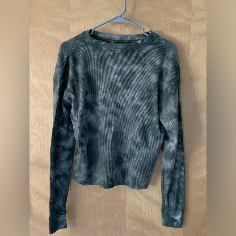 Selling long sleeve in good condition